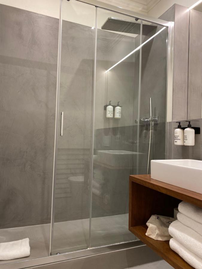 Uma Suites Rambla Catalunya 22 Barcelona Exterior photo